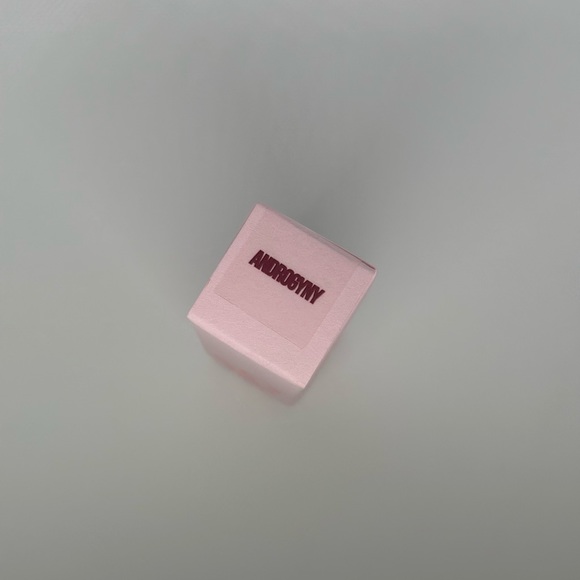 ONE IN STOCK🌟 JEFFREE STAR COSMETICS
Velvet Trap Lipstick (ANDROGYNY) - Picture 4 of 7